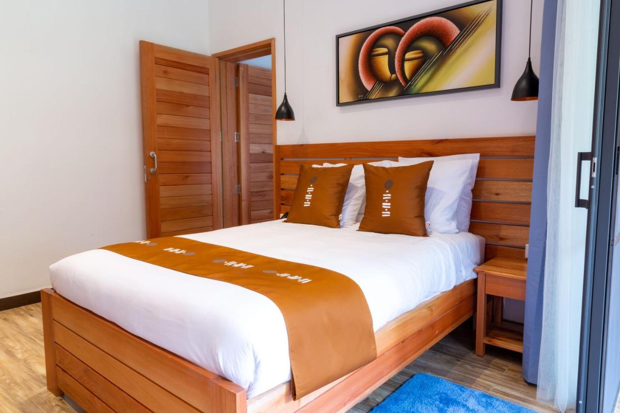 Hotel Chez Lando Kigali Bagian luar foto