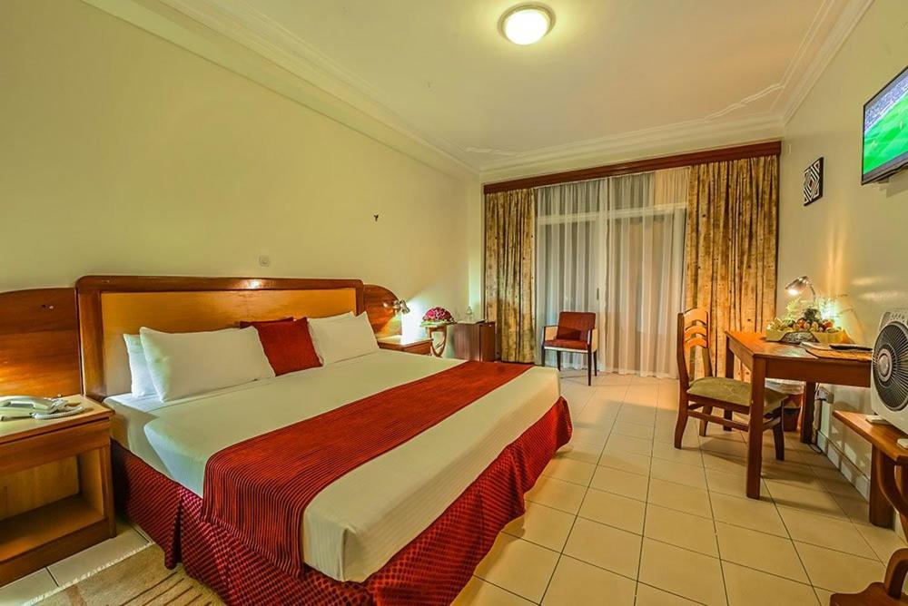 Hotel Chez Lando Kigali Bagian luar foto