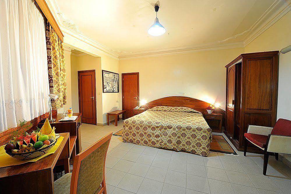 Hotel Chez Lando Kigali Bagian luar foto