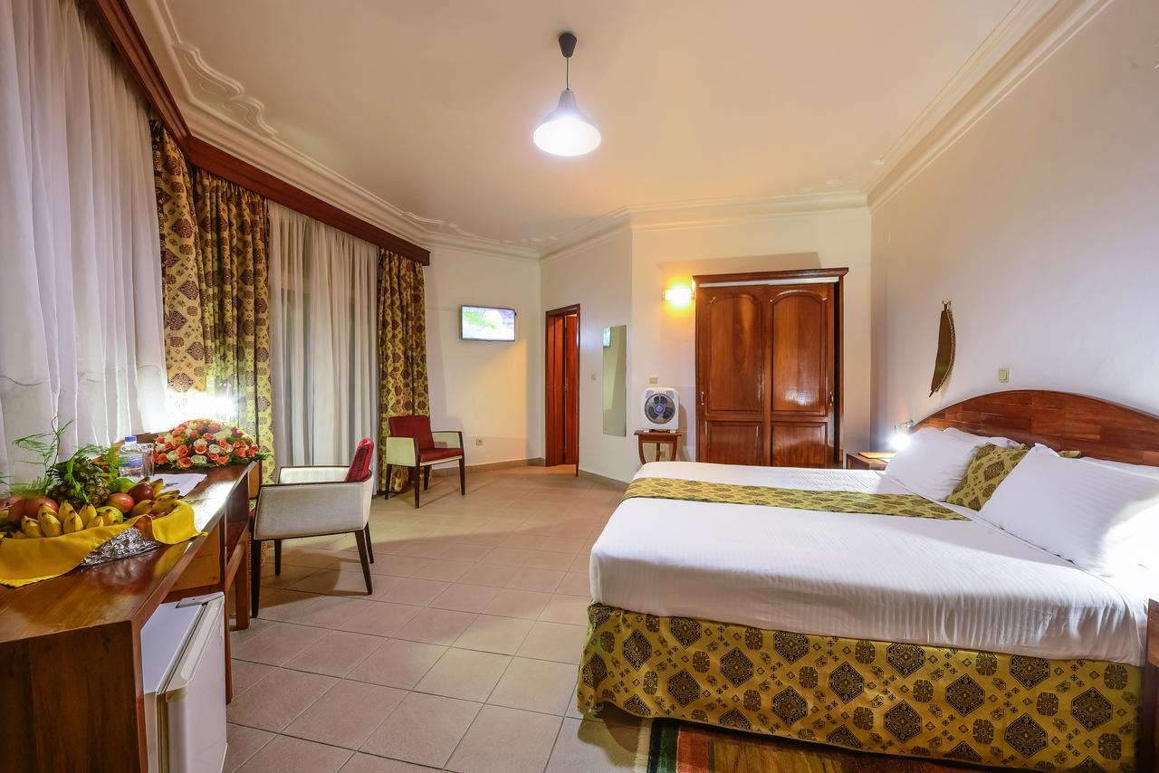 Hotel Chez Lando Kigali Bagian luar foto
