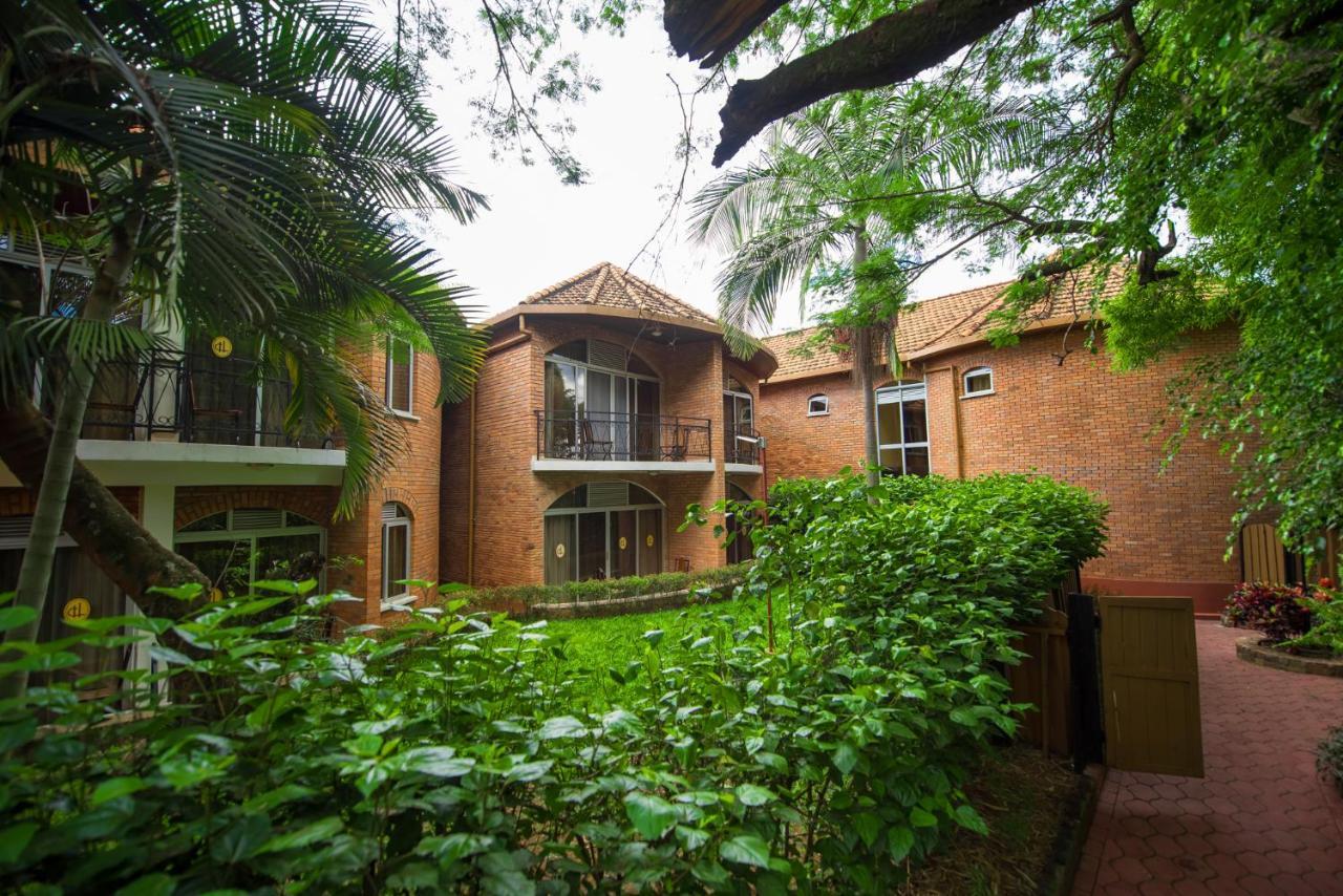 Hotel Chez Lando Kigali Bagian luar foto